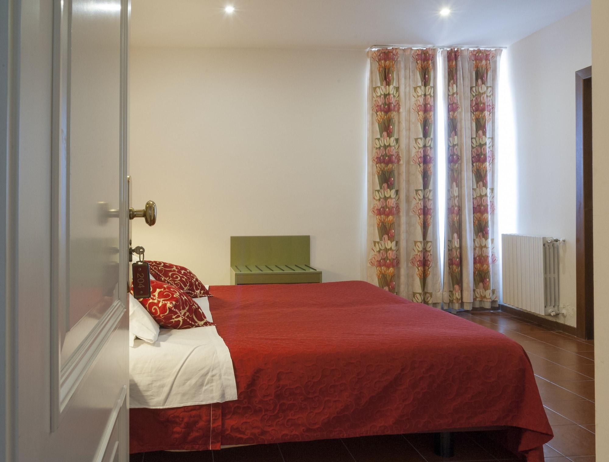 Hotel Villa Del Cardinale Norma Exteriör bild