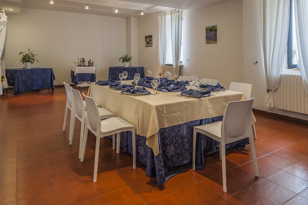 Hotel Villa Del Cardinale Norma Exteriör bild